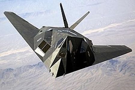 Aerei militari: La strana storia dell'aereo invisibile F-117