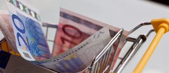 Consumi: anno 2022 nero per le famiglie italiane
