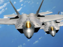 USA: caccia “versione ibrida” con caratteristiche tra F-22 e F-35