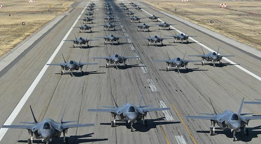 Difesa: gli F-35 certificati per le bombe atomiche