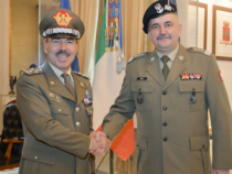 Il gen. Farina incontra il gen. delle Forze Armate Polacche