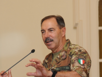 Torino: Gen. Farina in visita ai frequentatori del 4° Corso per Ufficiali subalterni