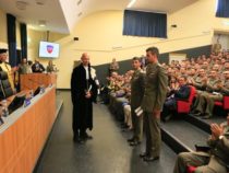 Caserma “Soccorso Saloni”: Conferita la laurea a 190 Marescialli dell’Esercito Italiano