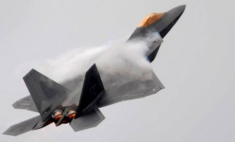 Armamenti: l’evoluzione tecnologica del velivolo F-22