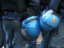 Codici su casco, gilet e divisa degli agenti: Proposta di legge in Commissione