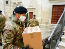 Solidarietà: I Bersaglieri del 7° Reggimento di Altamura donano generi alimentari alle Caritas locali