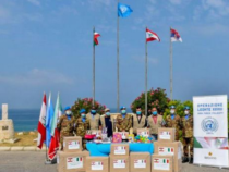 Solidarietà: Caschi Blu italiani in Libano consegnano medicinali, vestiario, giocattoli e materiale scolastico per i più bisognosi