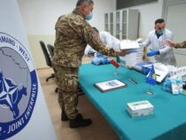 Kosovo: I militari italiani della missione NATO KFOR donano apparecchiature a centri di medicina familiare