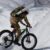 Le truppe alpine dell’Esercito Italiano in alta quota con le biciclette a pedalata assistita