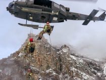 Belluno: Prove di collaborazione tra il Soccorso alpino e le truppe alpine dell’Esercito Italiano