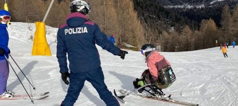Attività sportiva per disabili: La Polizia di Stato in pista per il Freerider Ski Tour