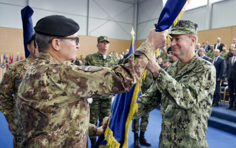 Nato: l’Italia assume il comando della missione KFOR
