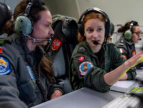 NATO: equipaggio al femminile per un Awacs