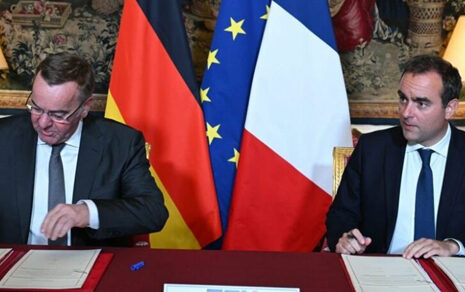 Armamenti: Francia e Germania siglano accordo per il nuovo carro armato