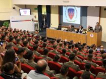 Esercito: cerimonia di consegna dei diplomi di laurea per 126 marescialli